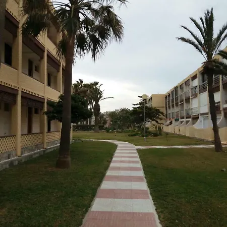 Apartamento Tropicana - Primera Linea De Playa Apartment